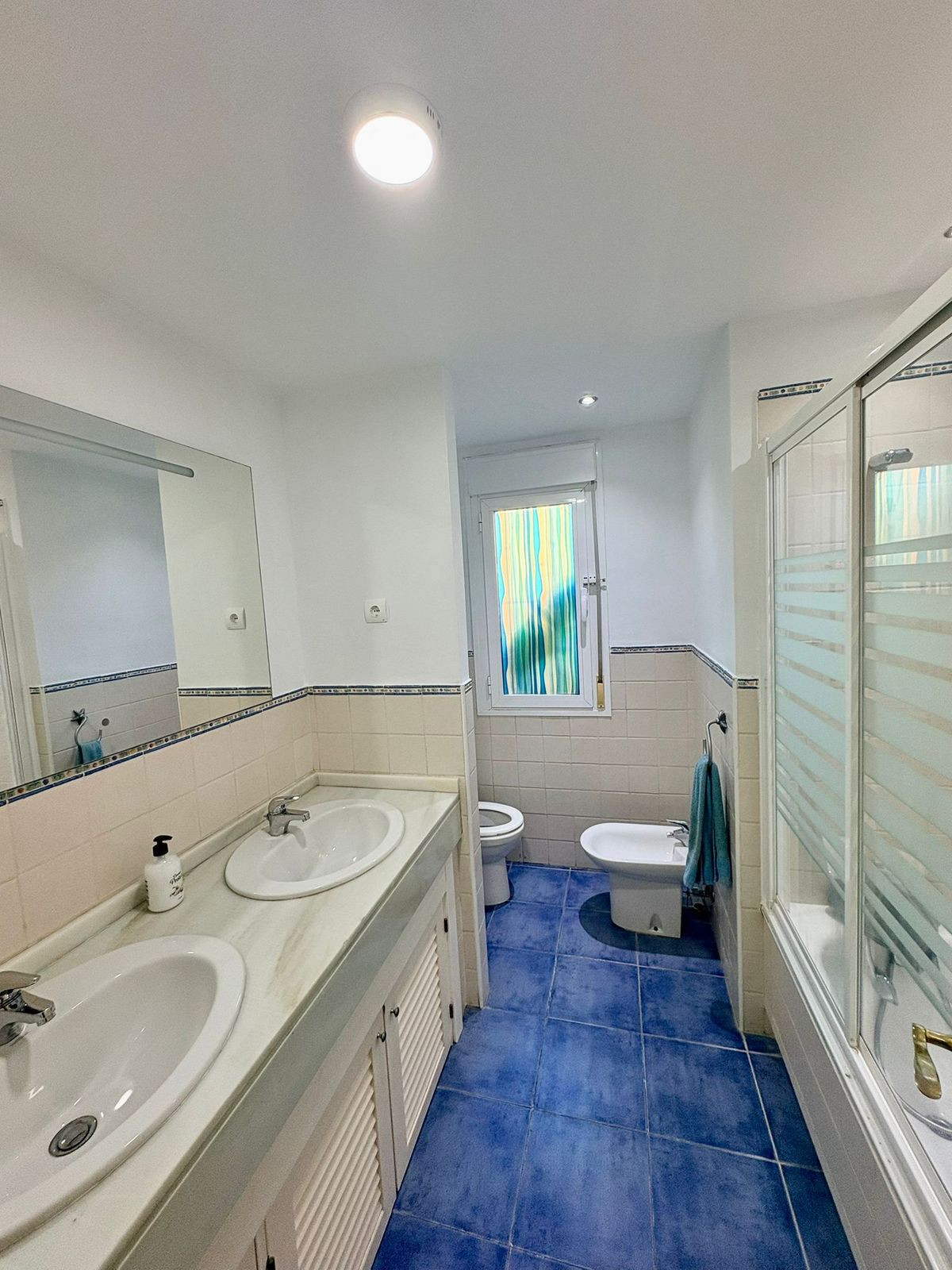 Se vende Apartamento Planta Baja de 3 dormitorios en Costa Del Sol, Málaga, España