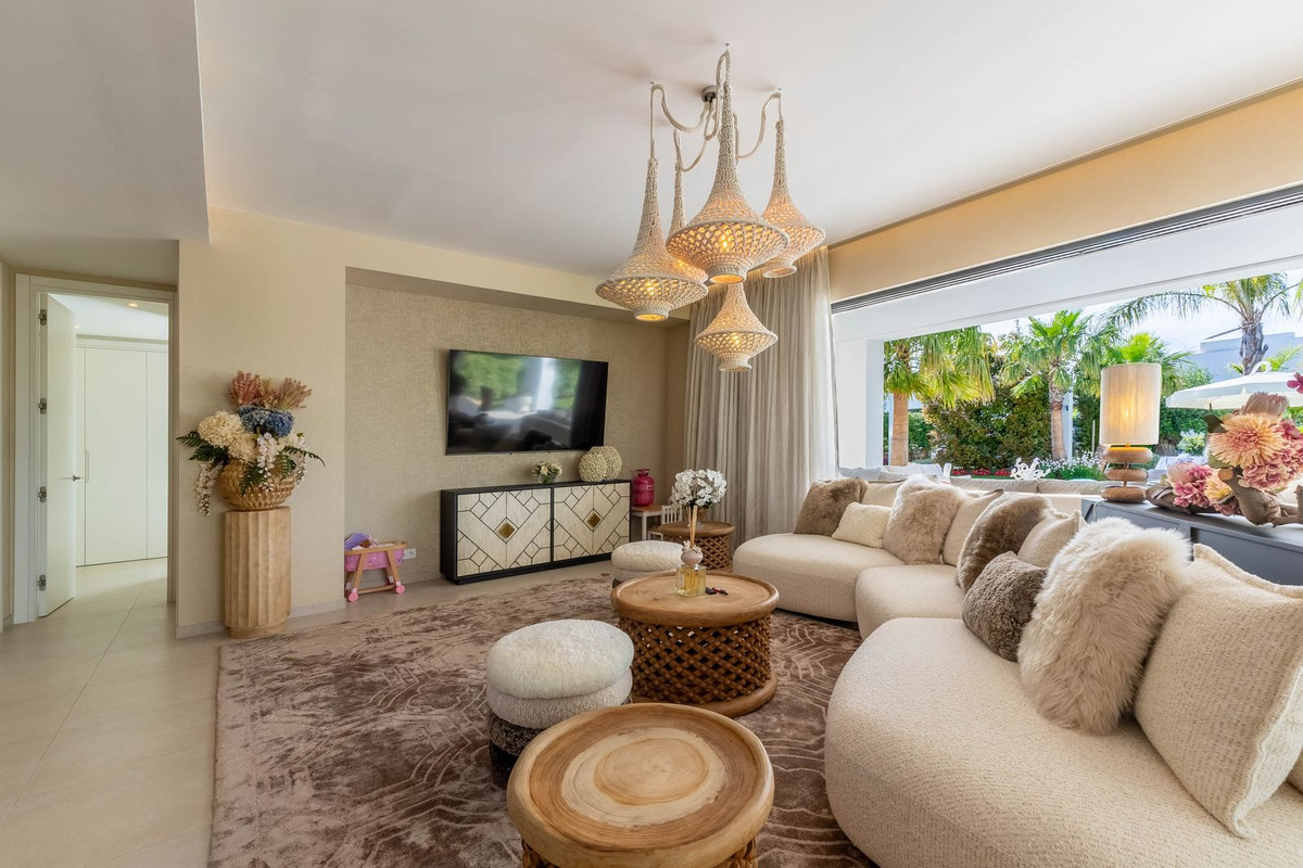7 Bed Townhouse for sale in La Cala Golf Costa Del Sol, Málaga, Spain