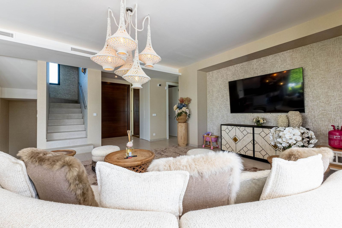 7 Bed Townhouse for sale in La Cala Golf Costa Del Sol, Málaga, Spain