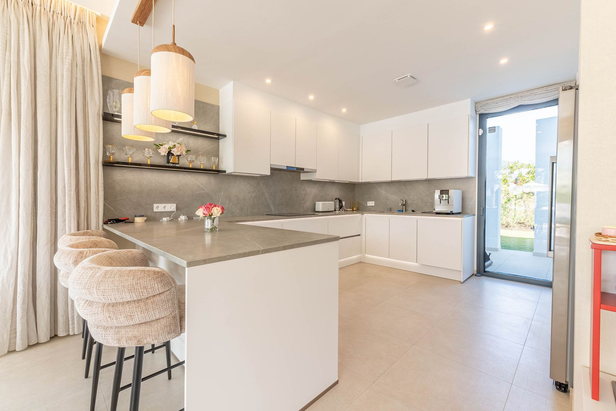 7 Bed Townhouse for sale in La Cala Golf Costa Del Sol, Málaga, Spain