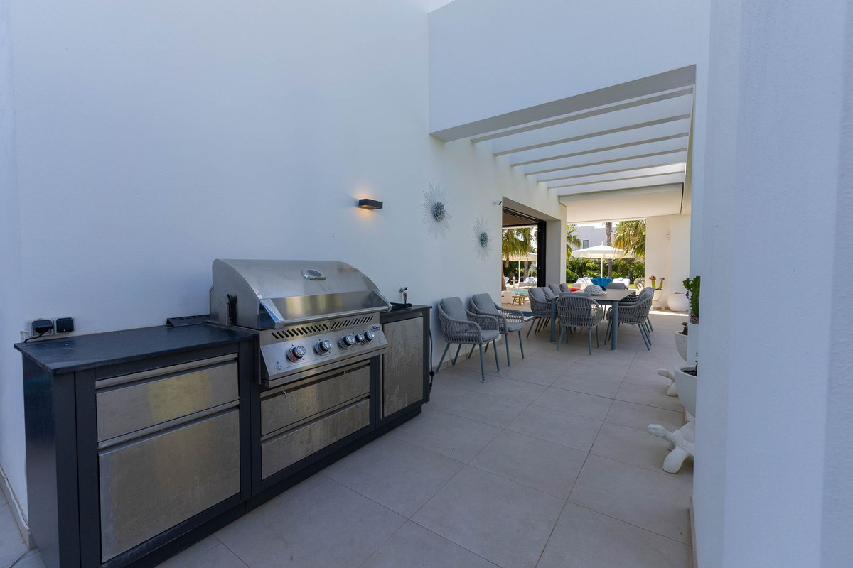 7 Bed Townhouse for sale in La Cala Golf Costa Del Sol, Málaga, Spain