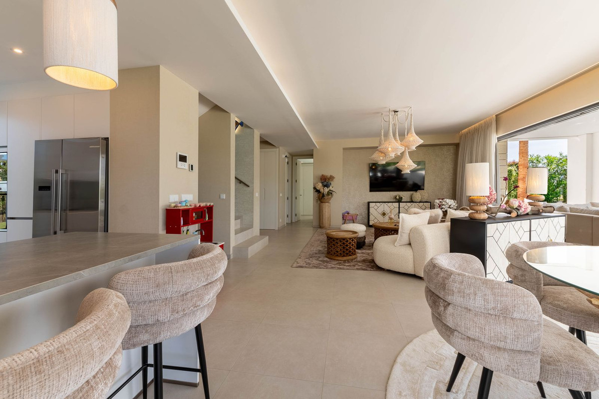 7 Bed Townhouse for sale in La Cala Golf Costa Del Sol, Málaga, Spain