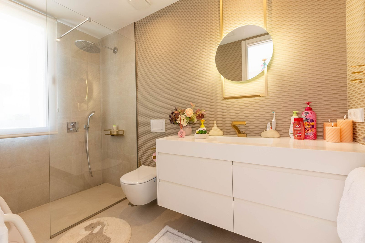 7 Bed Townhouse for sale in La Cala Golf Costa Del Sol, Málaga, Spain