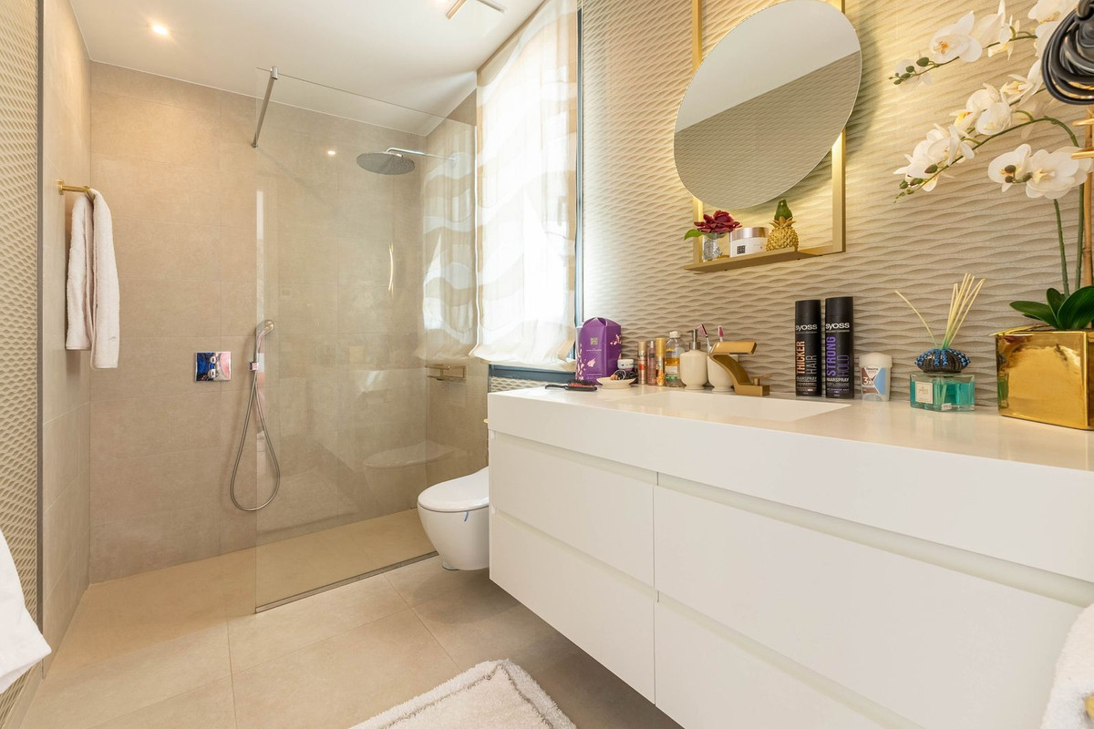 7 Bed Townhouse for sale in La Cala Golf Costa Del Sol, Málaga, Spain