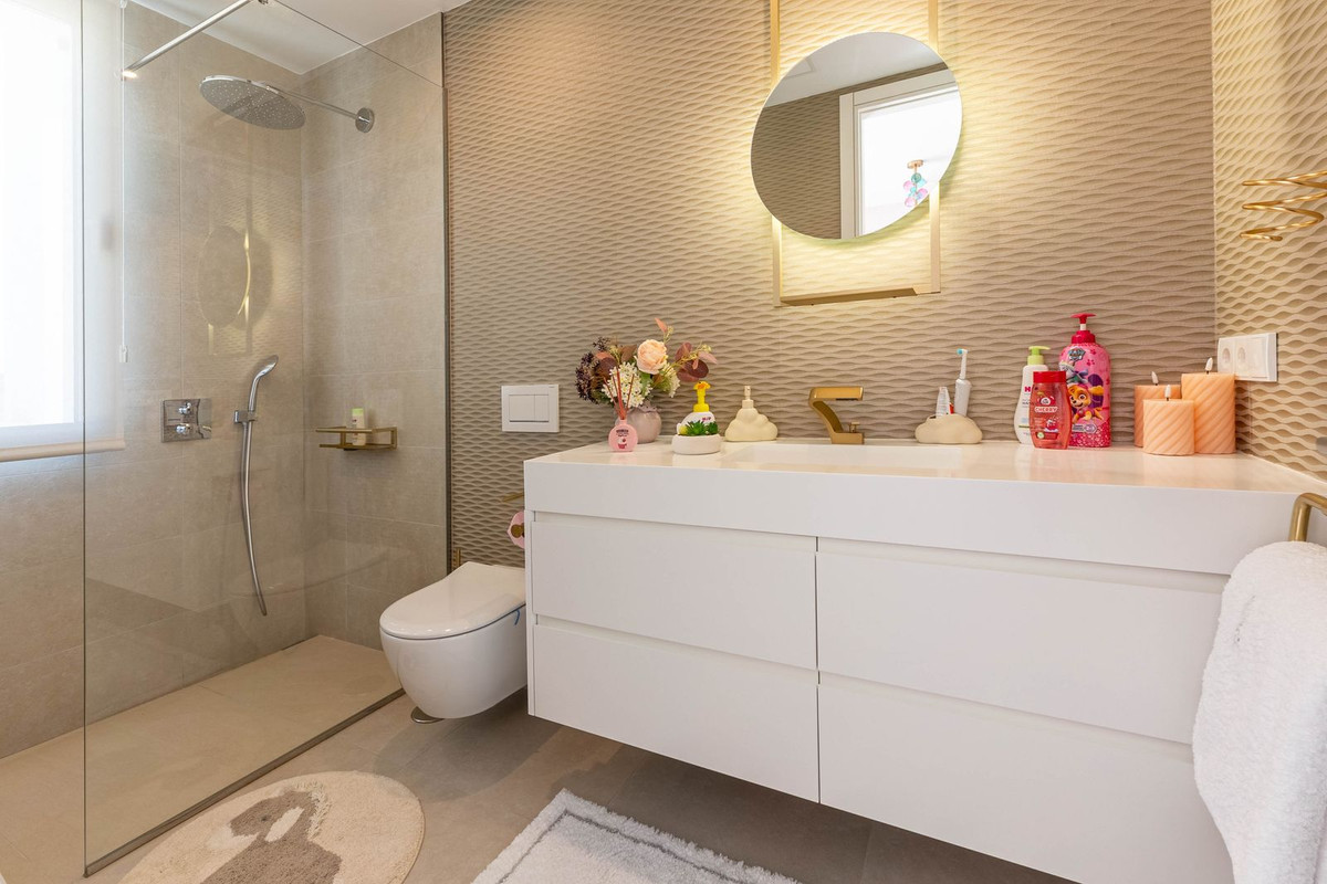 7 Bed Townhouse for sale in La Cala Golf Costa Del Sol, Málaga, Spain