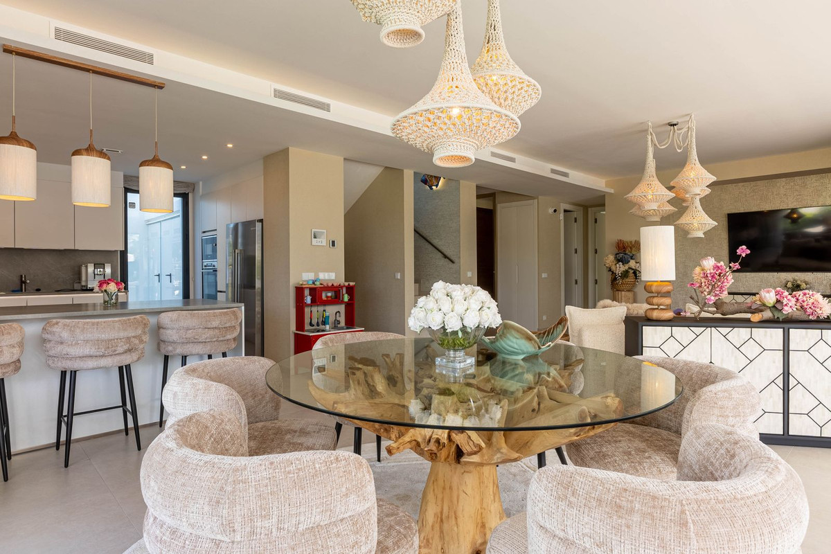 7 Bed Townhouse for sale in La Cala Golf Costa Del Sol, Málaga, Spain