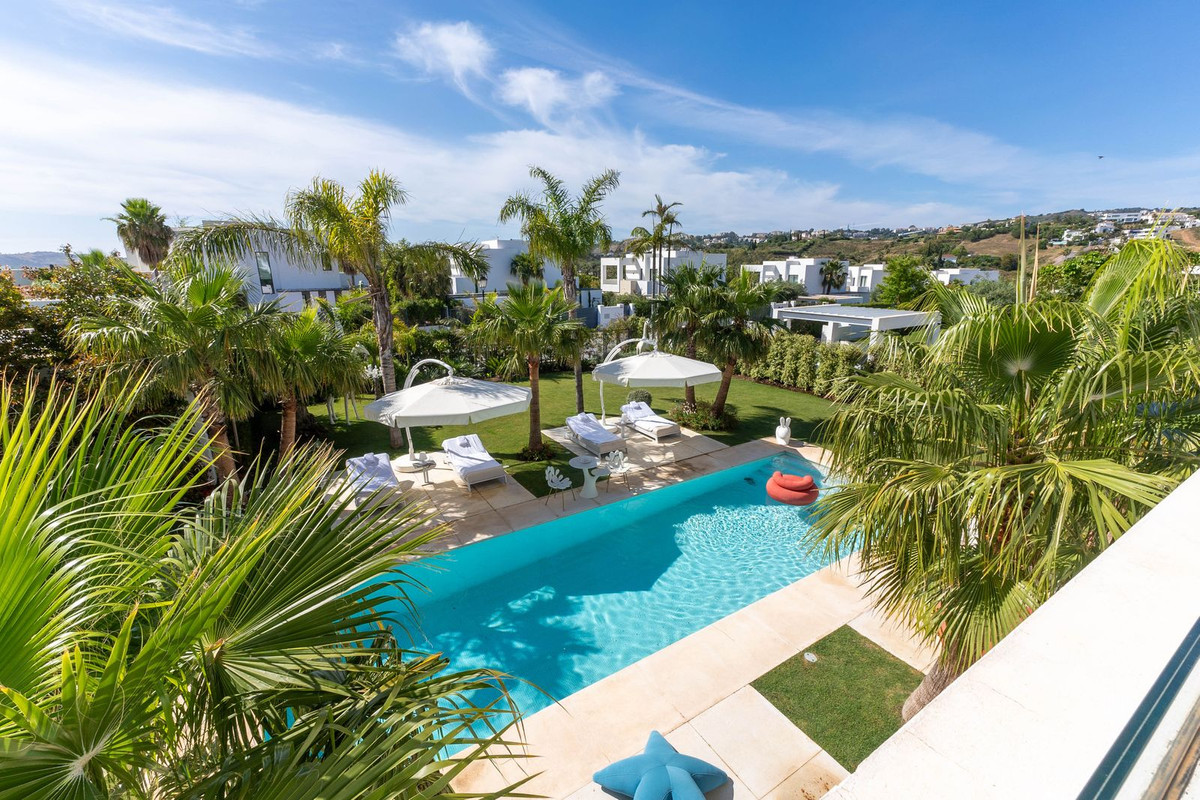 7 Bed Townhouse for sale in La Cala Golf Costa Del Sol, Málaga, Spain