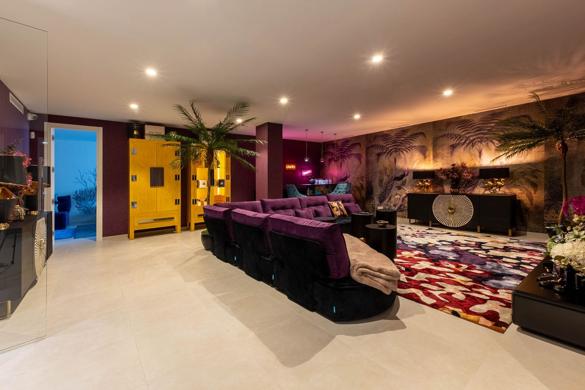 7 Bed Townhouse for sale in La Cala Golf Costa Del Sol, Málaga, Spain