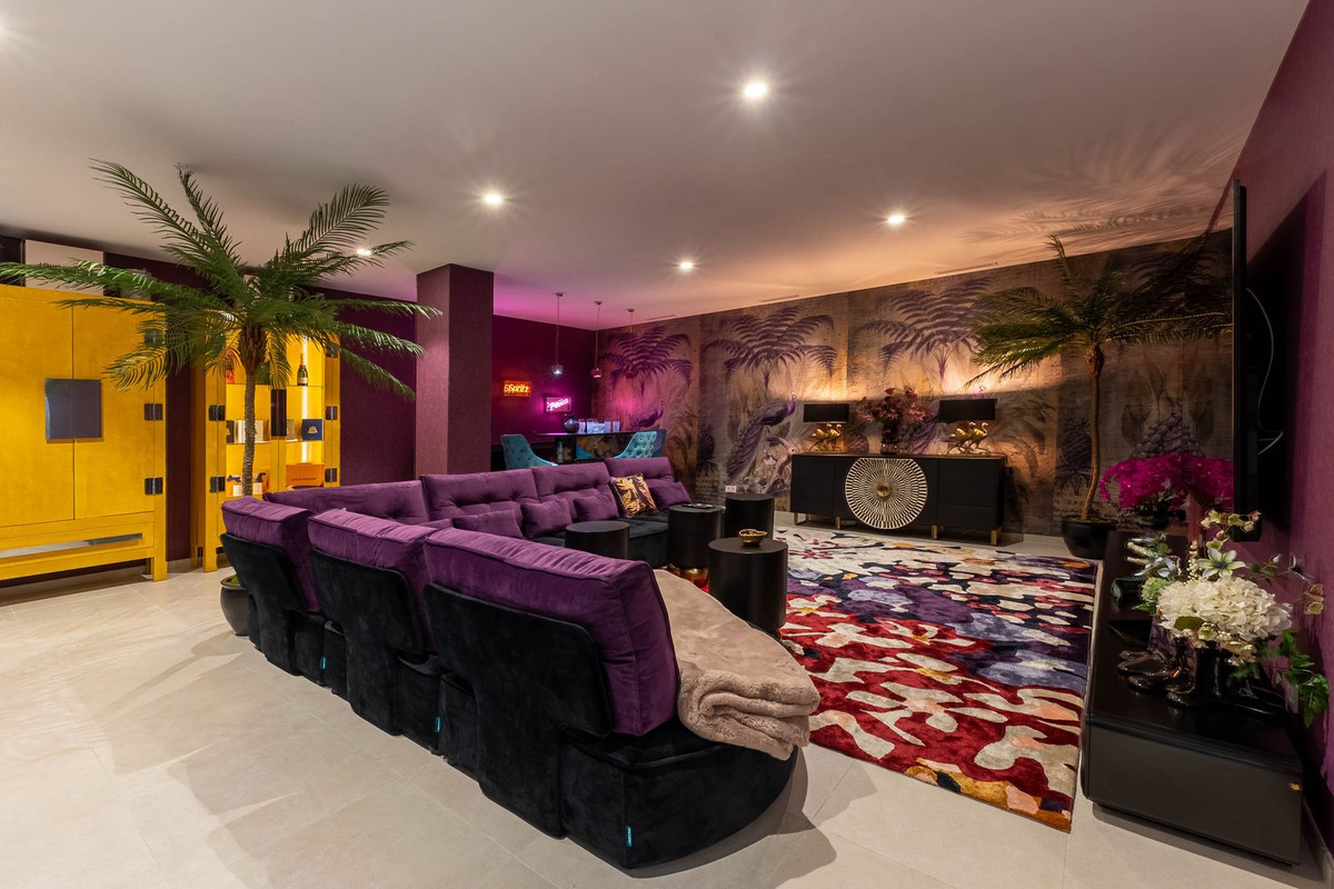 7 Bed Townhouse for sale in La Cala Golf Costa Del Sol, Málaga, Spain