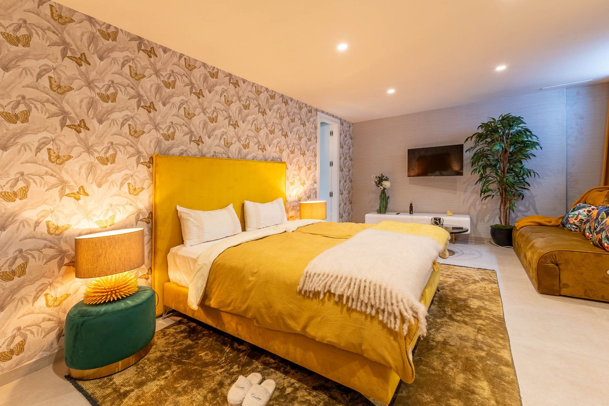 7 Bed Townhouse for sale in La Cala Golf Costa Del Sol, Málaga, Spain