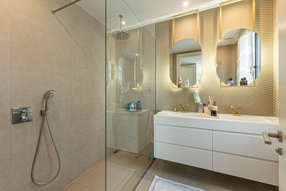 7 Bed Townhouse for sale in La Cala Golf Costa Del Sol, Málaga, Spain