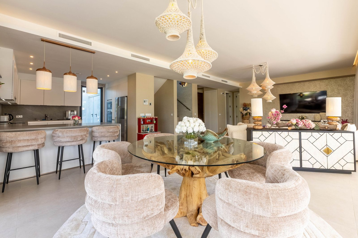 7 Bed Townhouse for sale in La Cala Golf Costa Del Sol, Málaga, Spain