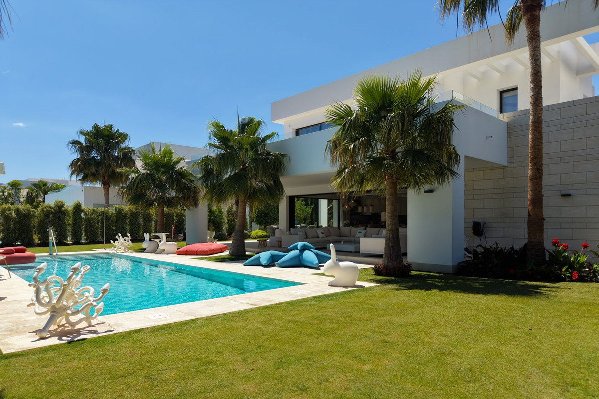 7 Bed Townhouse for sale in La Cala Golf Costa Del Sol, Málaga, Spain