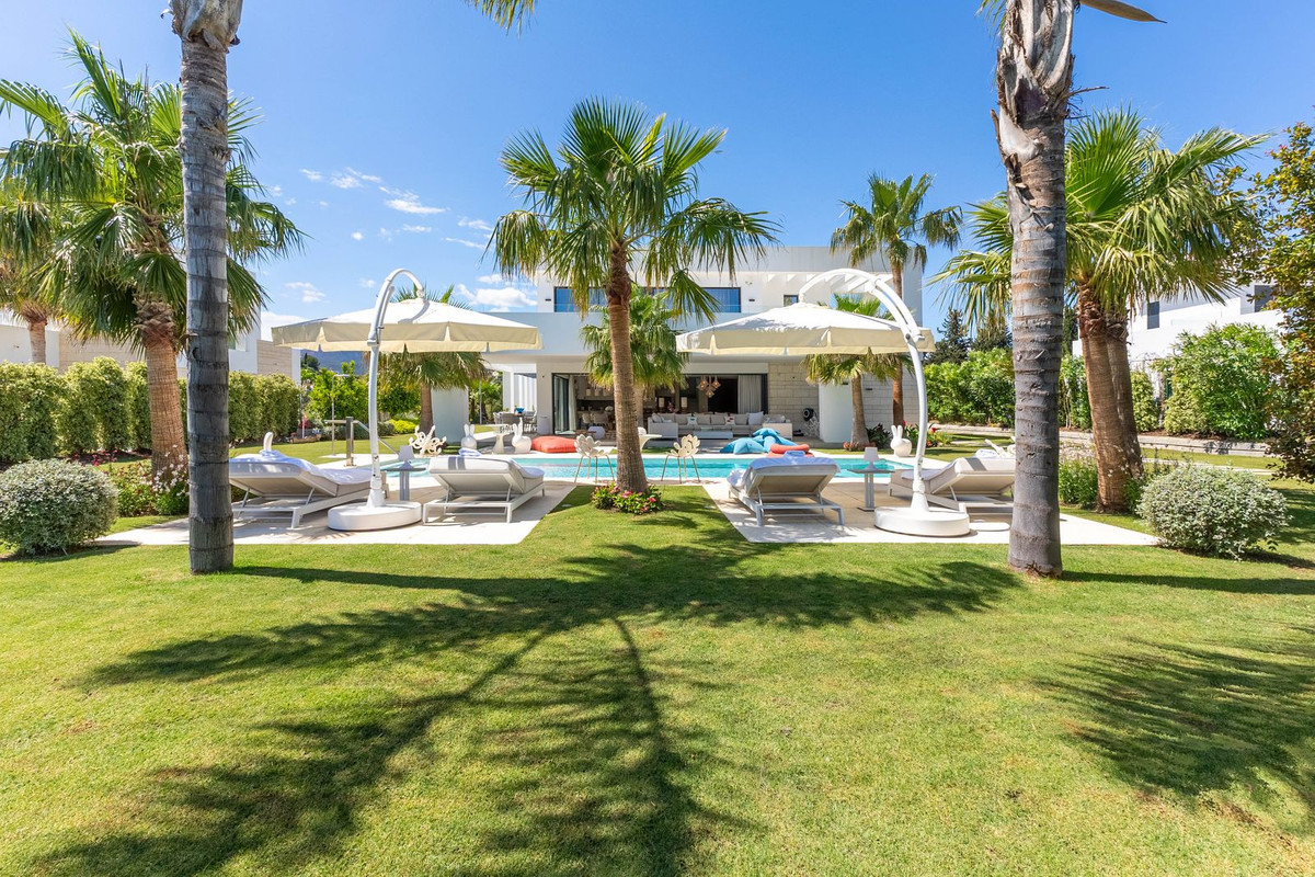 7 Bed Townhouse for sale in La Cala Golf Costa Del Sol, Málaga, Spain
