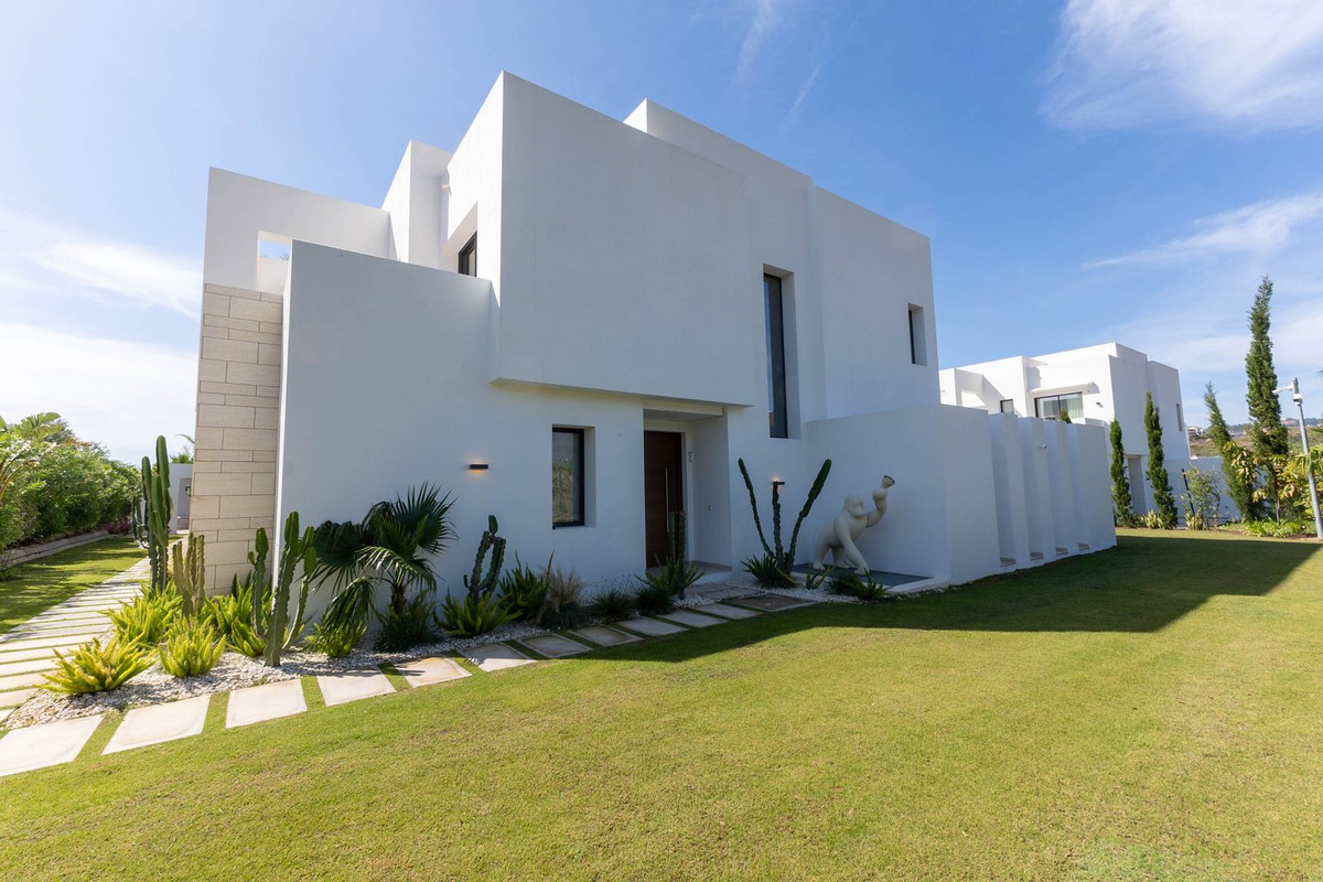 7 Bed Townhouse for sale in La Cala Golf Costa Del Sol, Málaga, Spain