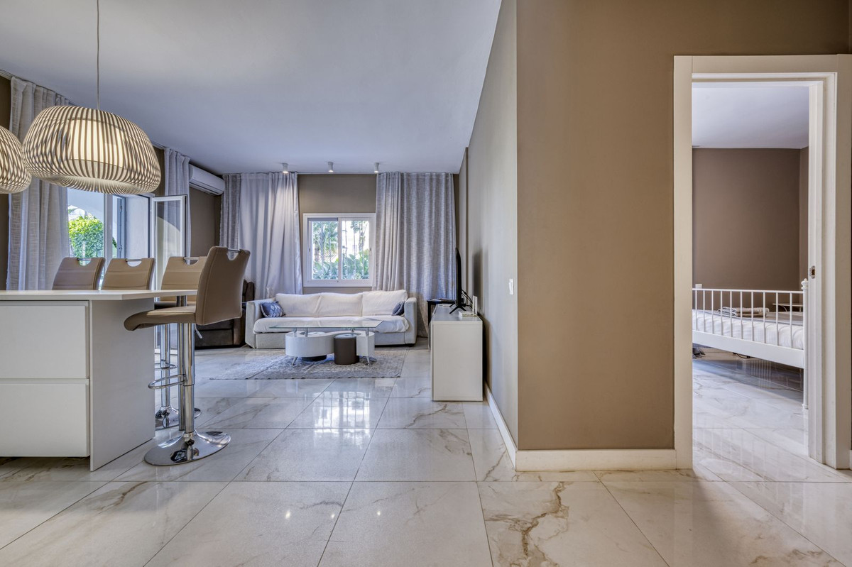 Se vende Apartamento Planta Baja de 3 dormitorios en Costa Del Sol, Málaga, España