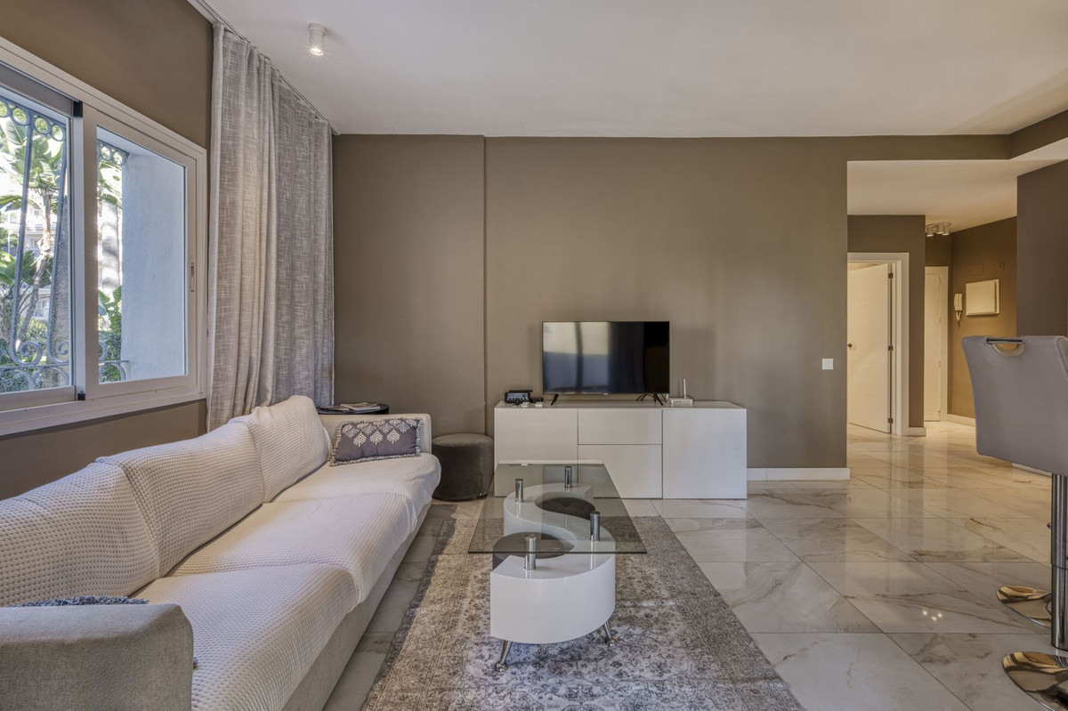 Se vende Apartamento Planta Baja de 3 dormitorios en Costa Del Sol, Málaga, España