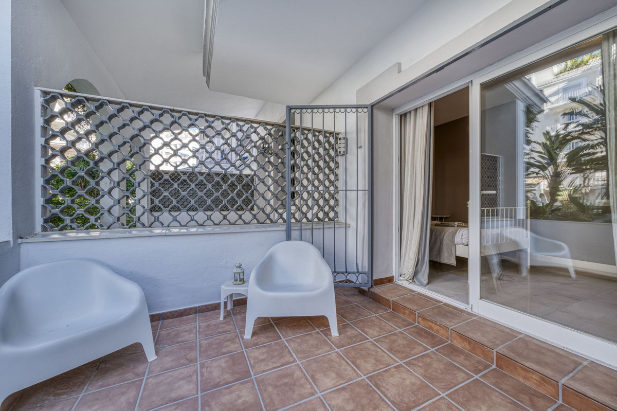 Se vende Apartamento Planta Baja de 3 dormitorios en Costa Del Sol, Málaga, España