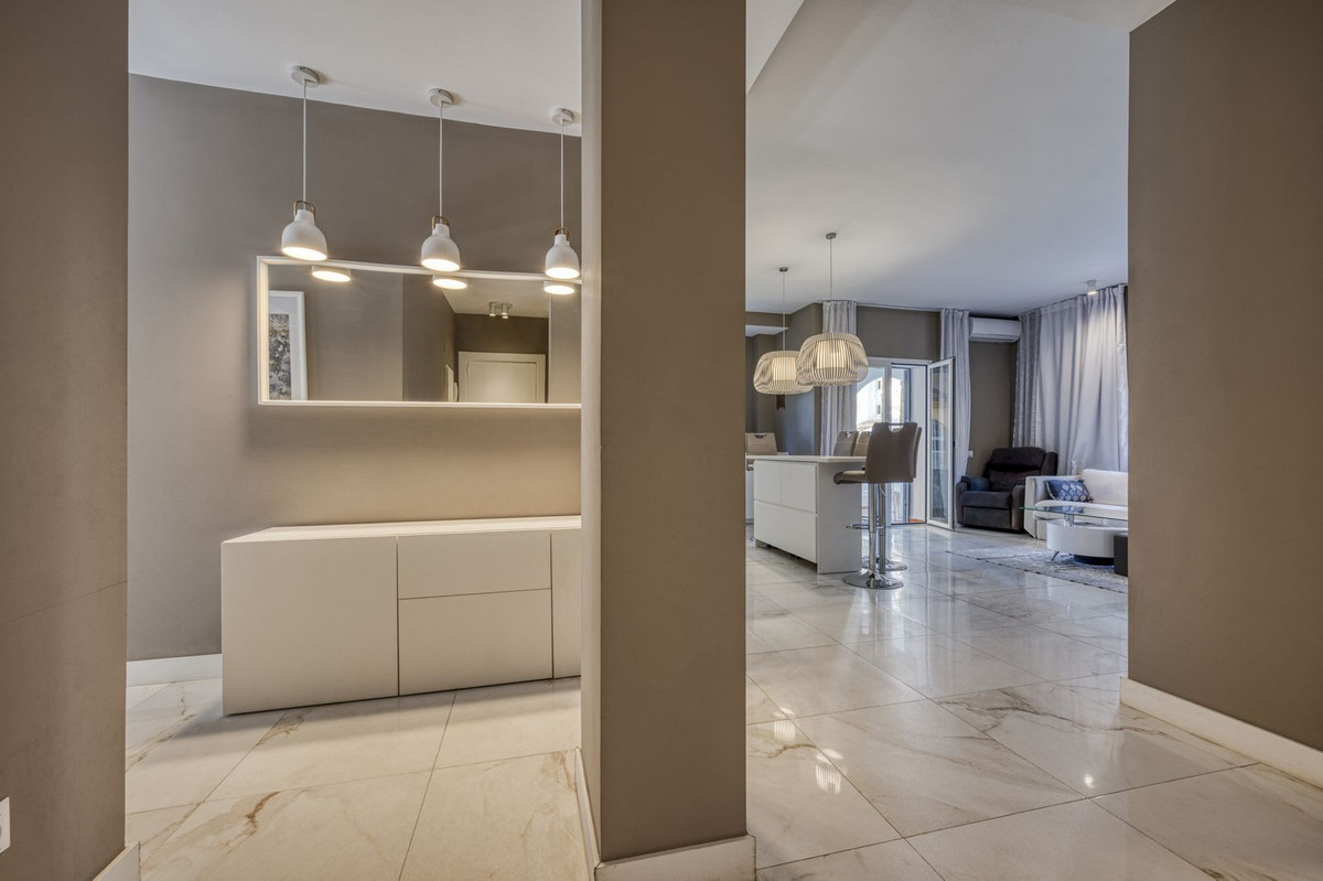 Se vende Apartamento Planta Baja de 3 dormitorios en Costa Del Sol, Málaga, España