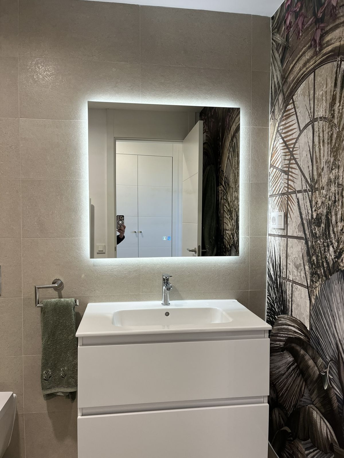 2 Bed Apartment for sale in Torremolinos Costa Del Sol, Málaga, Spain