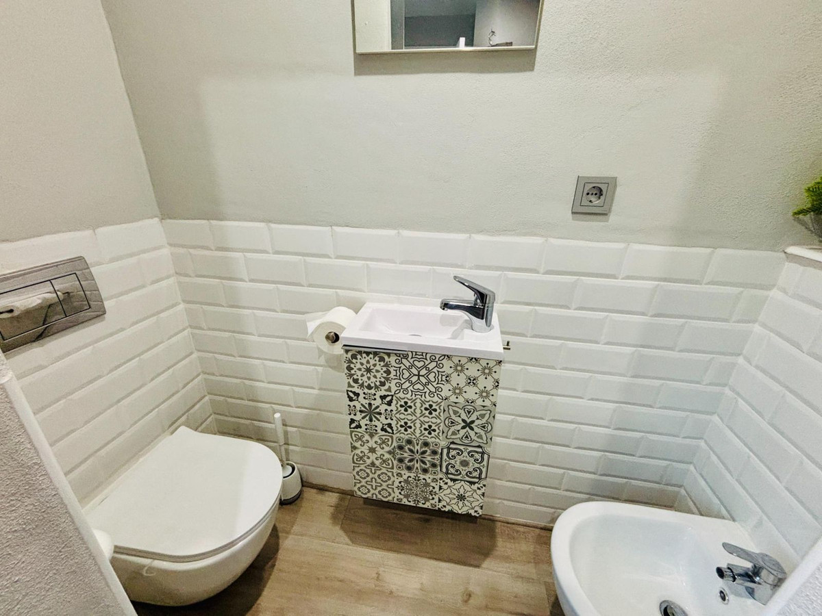 4 Bed Townhouse for sale in Arroyo De La Miel Costa Del Sol, Málaga, Spain