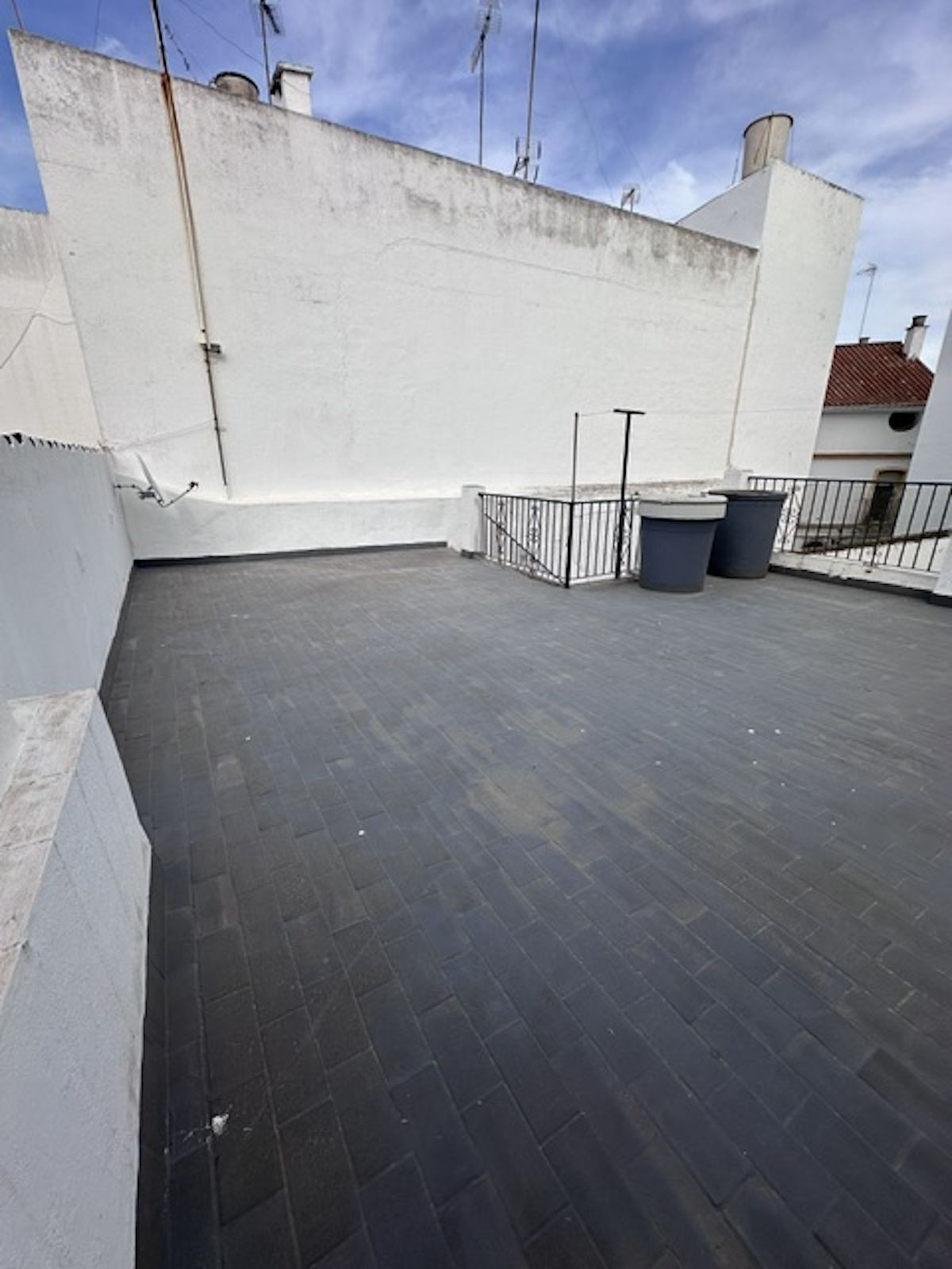 Se vende Edificio comercial de 12 dormitorios en Costa Del Sol, Málaga, España