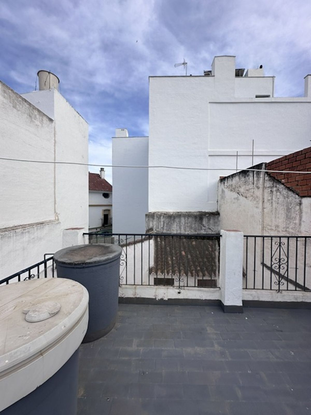 Se vende Edificio comercial de 12 dormitorios en Costa Del Sol, Málaga, España