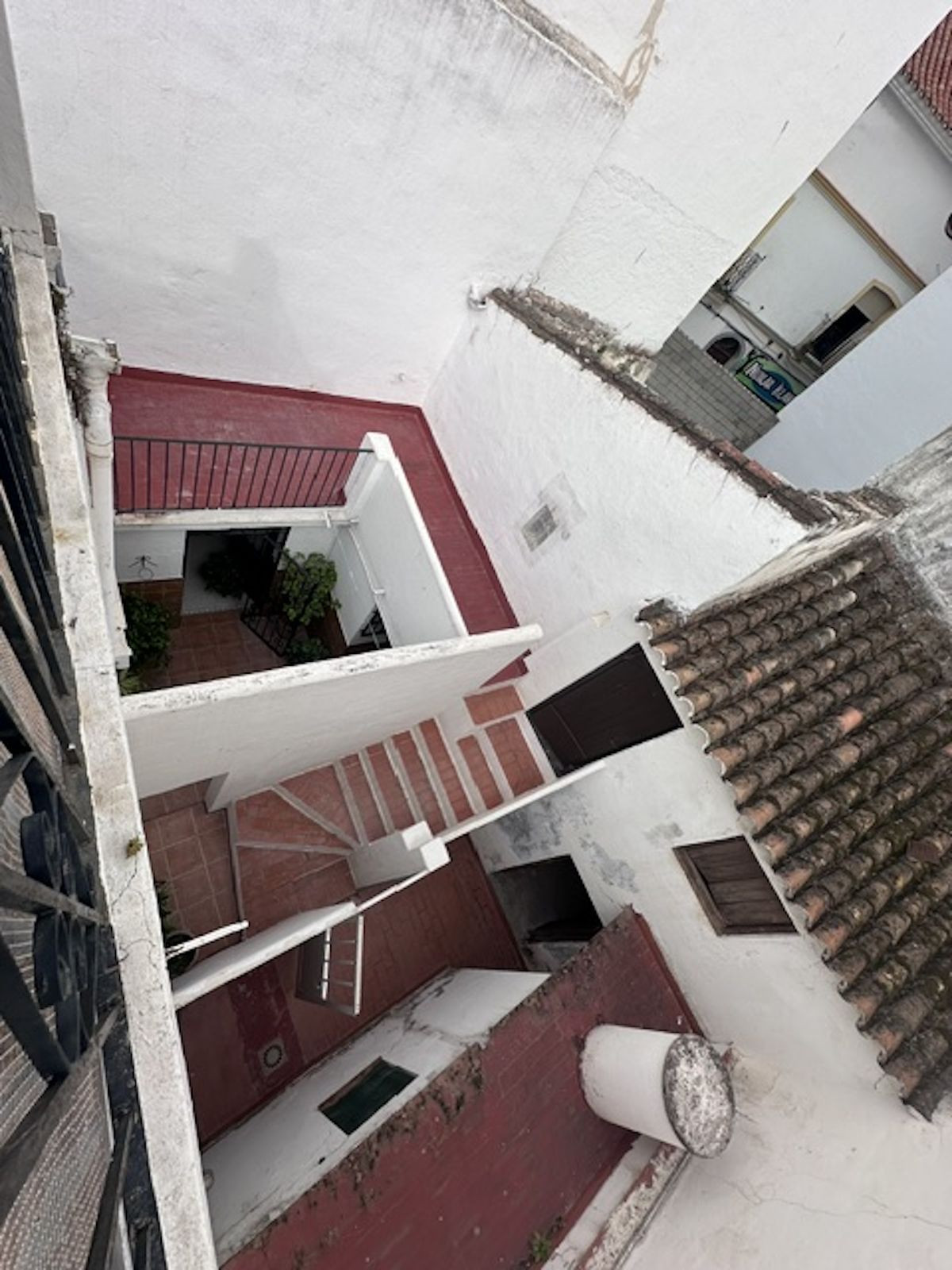 Se vende Edificio comercial de 12 dormitorios en Costa Del Sol, Málaga, España