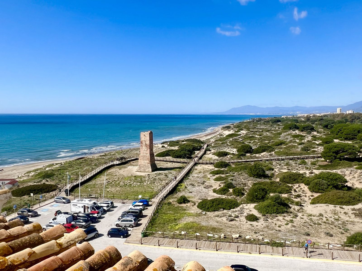 5 Bed Townhouse for sale in Puerto De Cabopino Costa Del Sol, Málaga, Spain