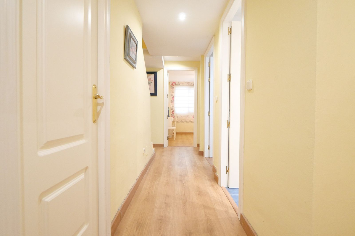 5 Bed Townhouse for sale in Puerto De Cabopino Costa Del Sol, Málaga, Spain