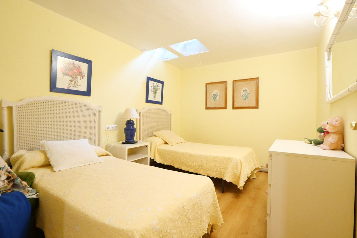 5 Bed Townhouse for sale in Puerto De Cabopino Costa Del Sol, Málaga, Spain