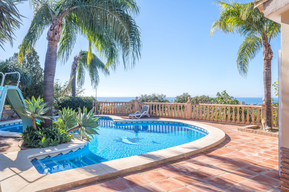 Se vende Villa - Chalet de 8 dormitorios en Costa Del Sol, Málaga, España