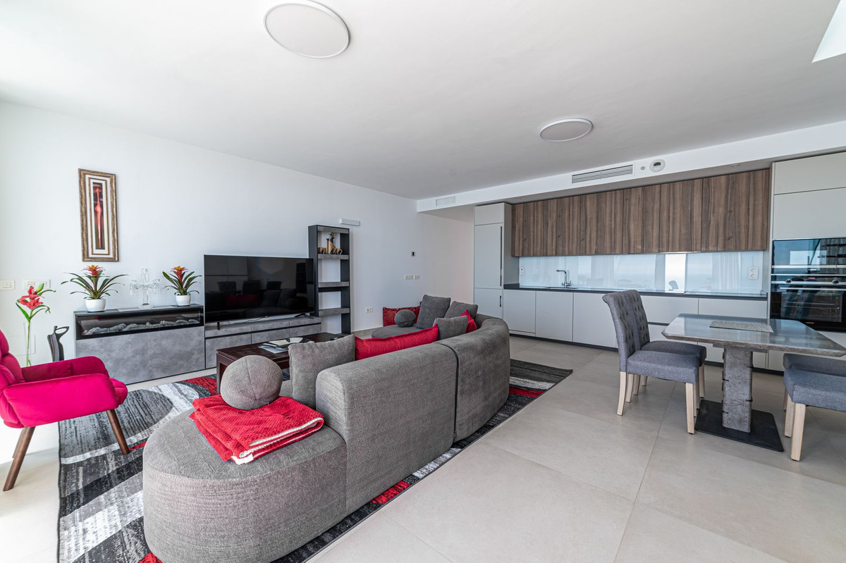 3 Bed Apartment for sale in Benalmadena Costa Del Sol, Málaga, Spain