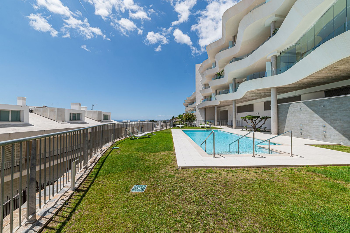 3 Bed Apartment for sale in Benalmadena Costa Del Sol, Málaga, Spain