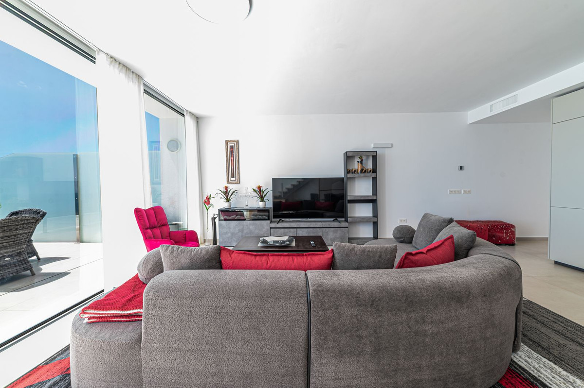 3 Bed Apartment for sale in Benalmadena Costa Del Sol, Málaga, Spain