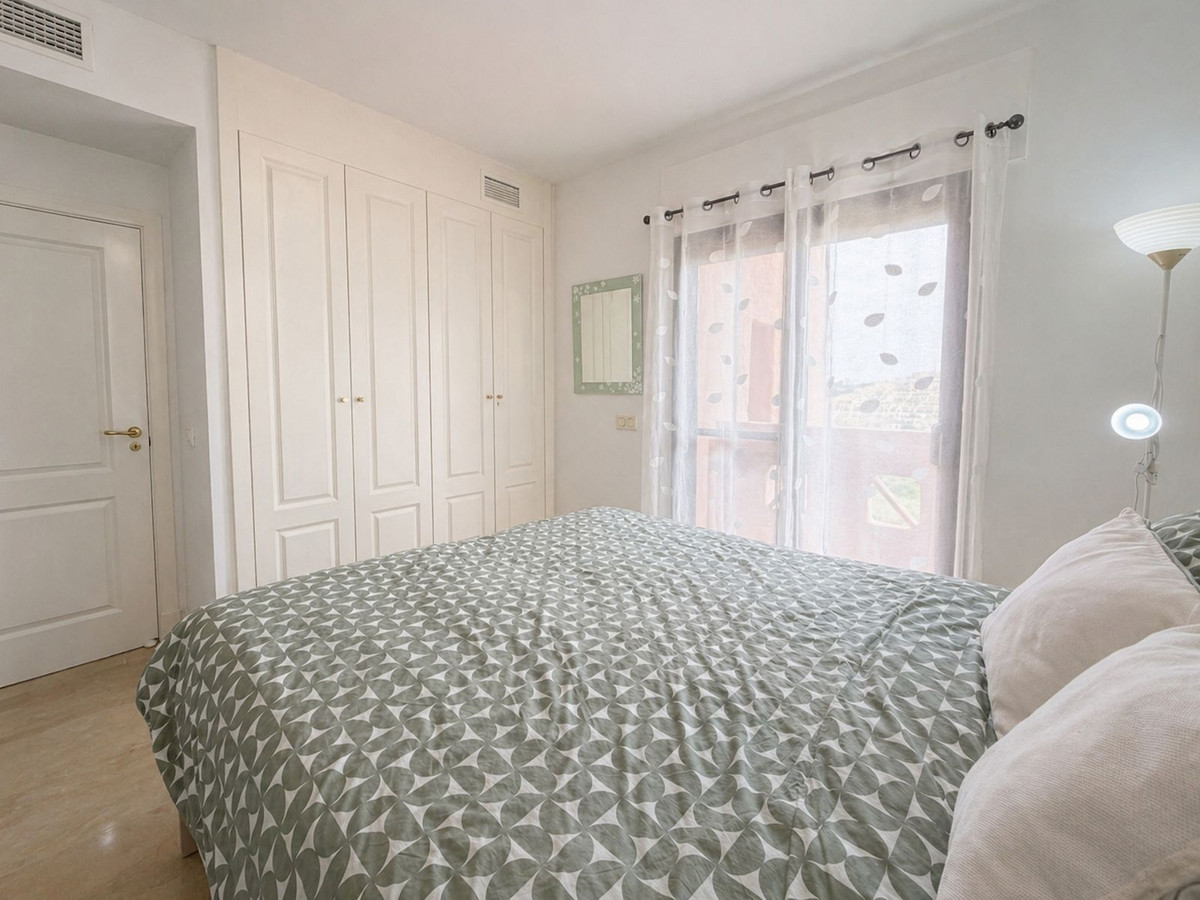 3 Bed Apartment for sale in La Duquesa Costa Del Sol, Málaga, Spain
