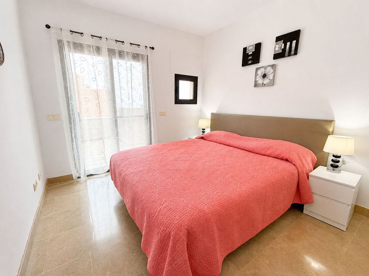 3 Bed Apartment for sale in La Duquesa Costa Del Sol, Málaga, Spain