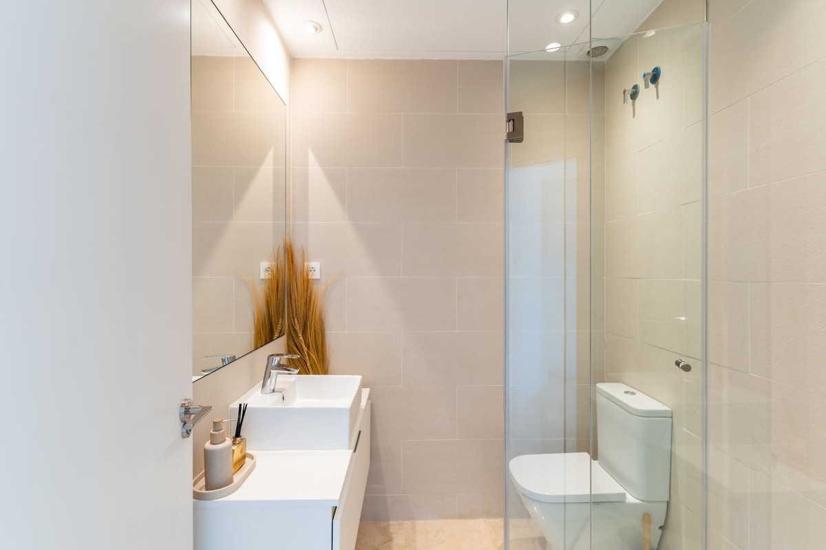 3 Bed Apartment for sale in Benahavís Costa Del Sol, Málaga, Spain