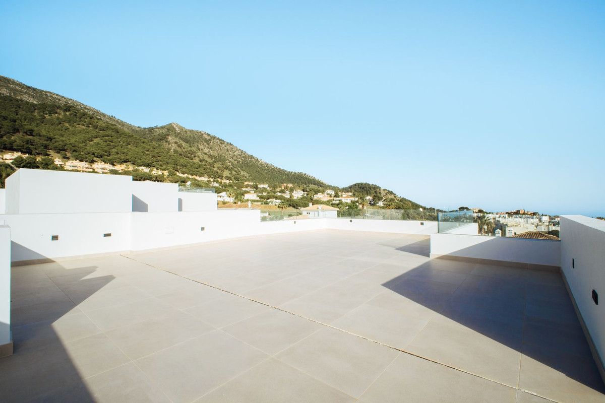 4 Bed Townhouse for sale in Mijas Costa Del Sol, Málaga, Spain