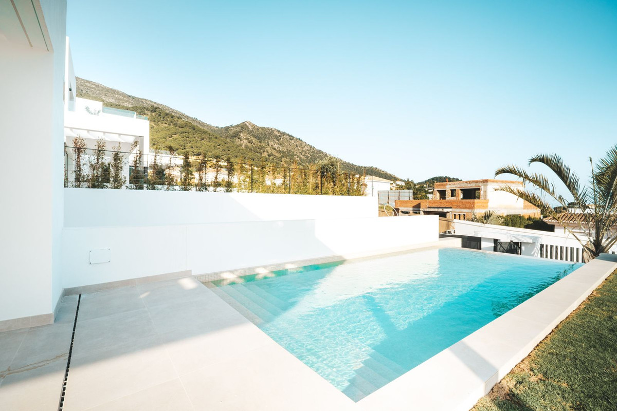 4 Bed Townhouse for sale in Mijas Costa Del Sol, Málaga, Spain