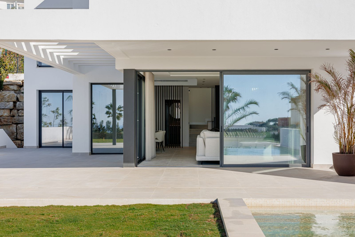 4 Bed Townhouse for sale in Mijas Costa Del Sol, Málaga, Spain