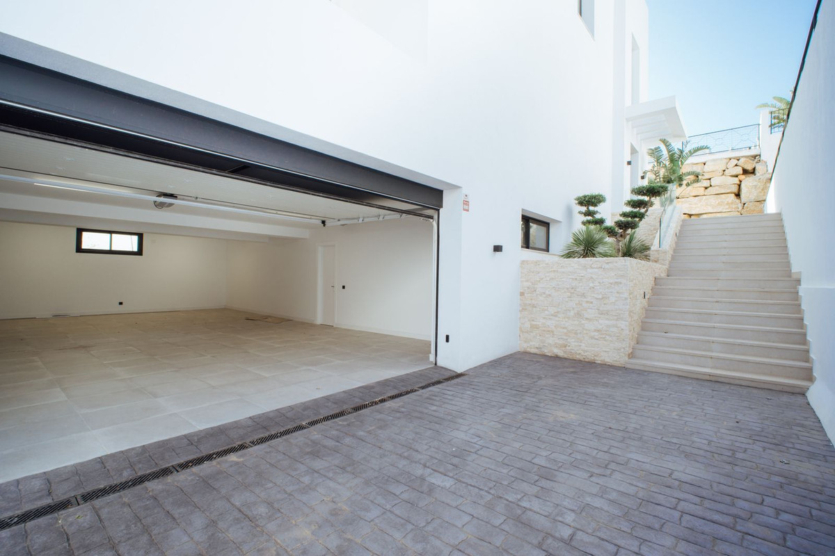 4 Bed Townhouse for sale in Mijas Costa Del Sol, Málaga, Spain