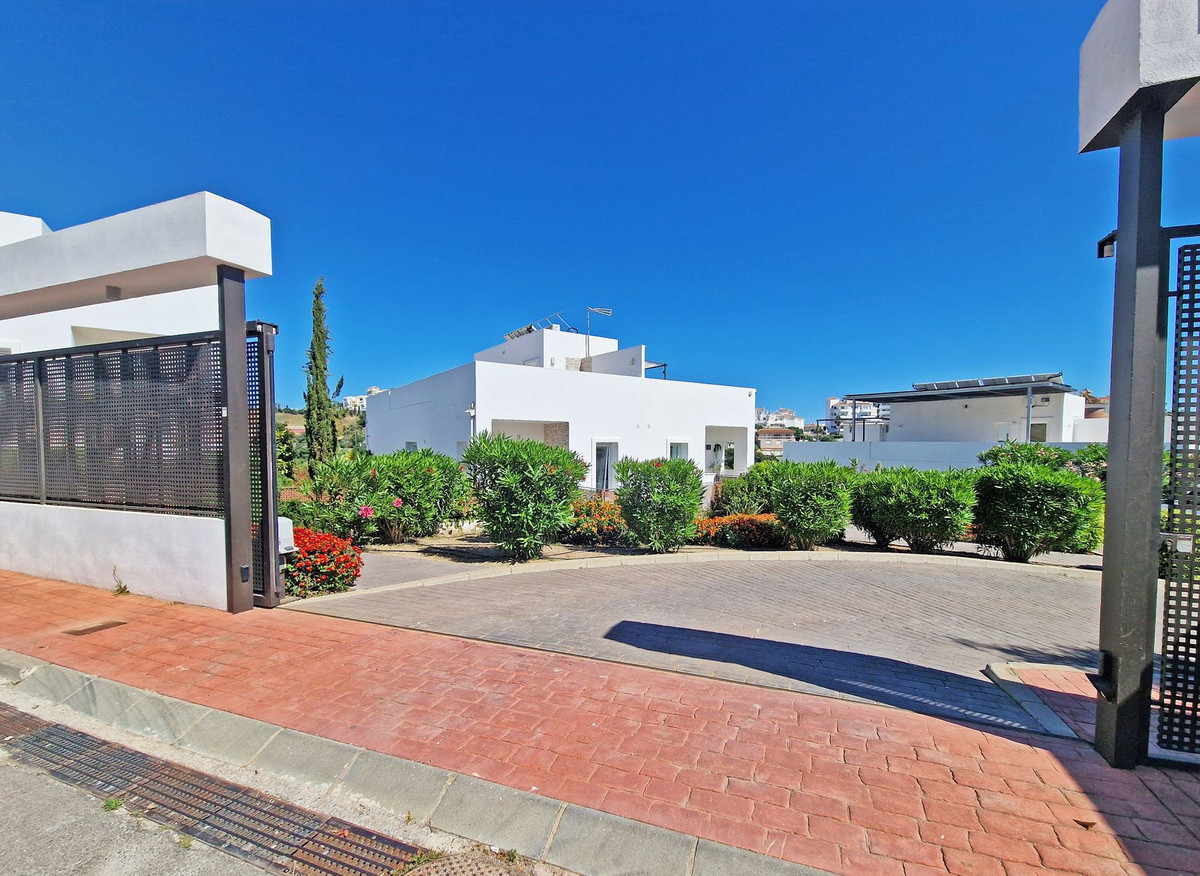3 Bed Townhouse for sale in Riviera Del Sol Costa Del Sol, Málaga, Spain