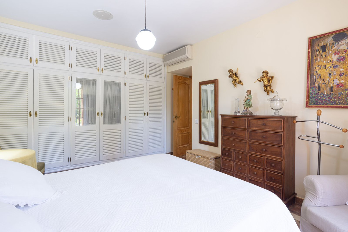 4 Bed Townhouse for sale in Coín Costa Del Sol, Málaga, Spain