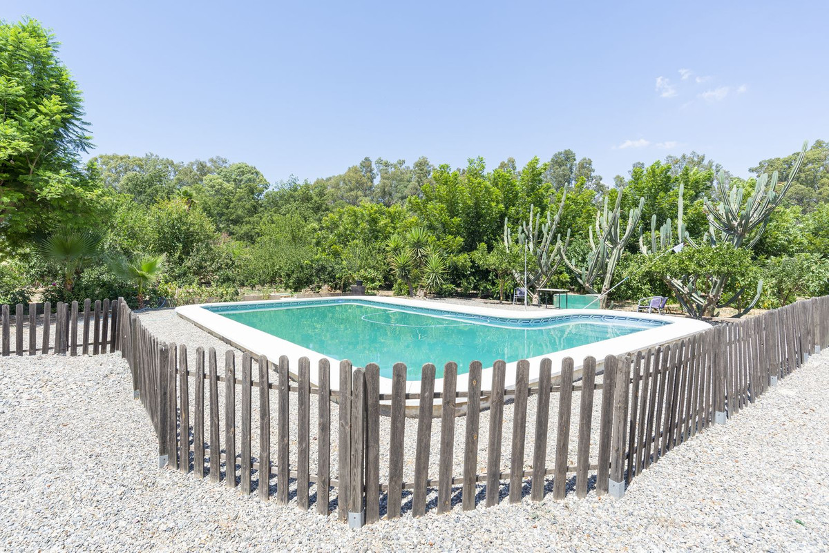 4 Bed Townhouse for sale in Coín Costa Del Sol, Málaga, Spain