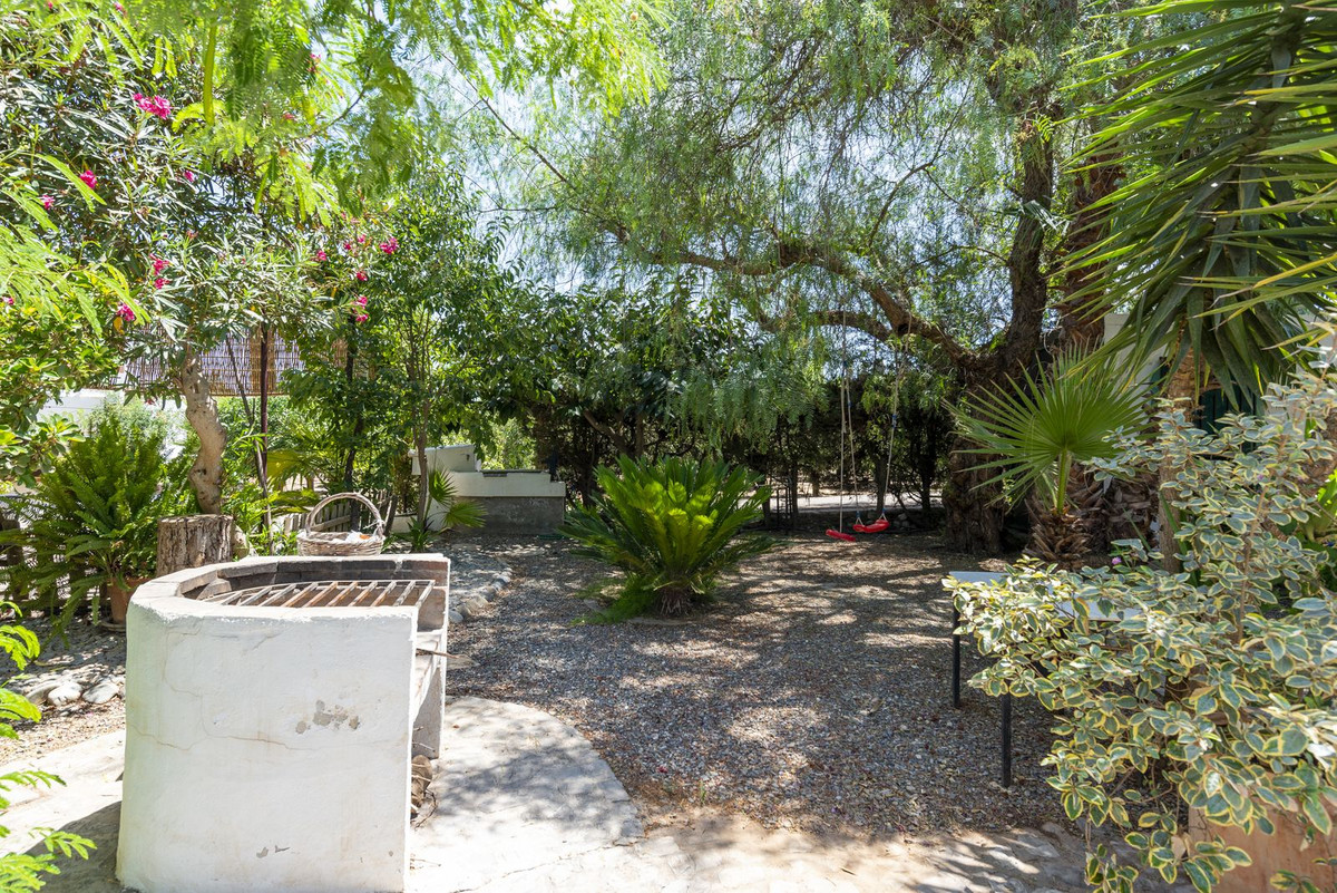 4 Bed Townhouse for sale in Coín Costa Del Sol, Málaga, Spain