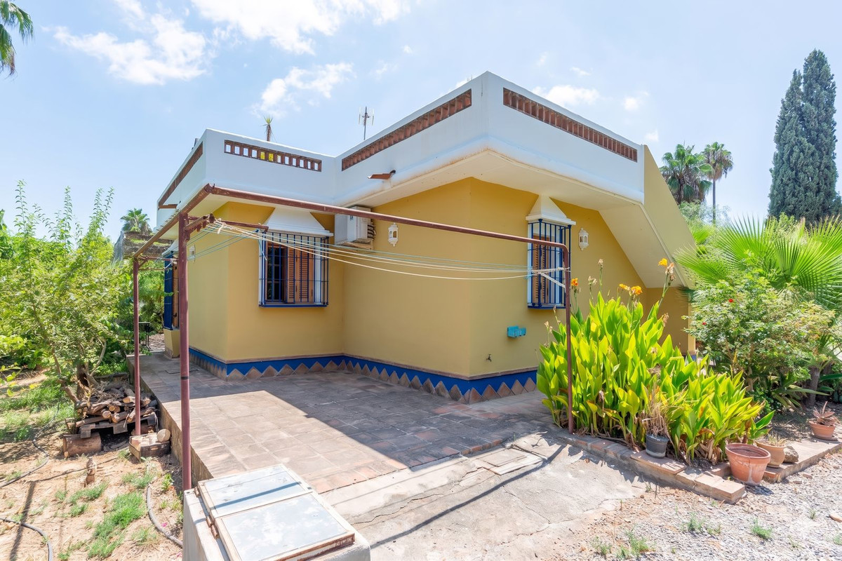 4 Bed Townhouse for sale in Coín Costa Del Sol, Málaga, Spain