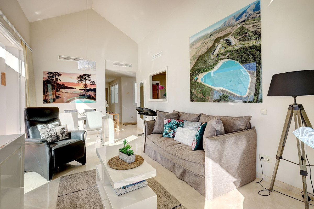 2 Bed Apartment for sale in Casares Costa Del Sol, Málaga, Spain