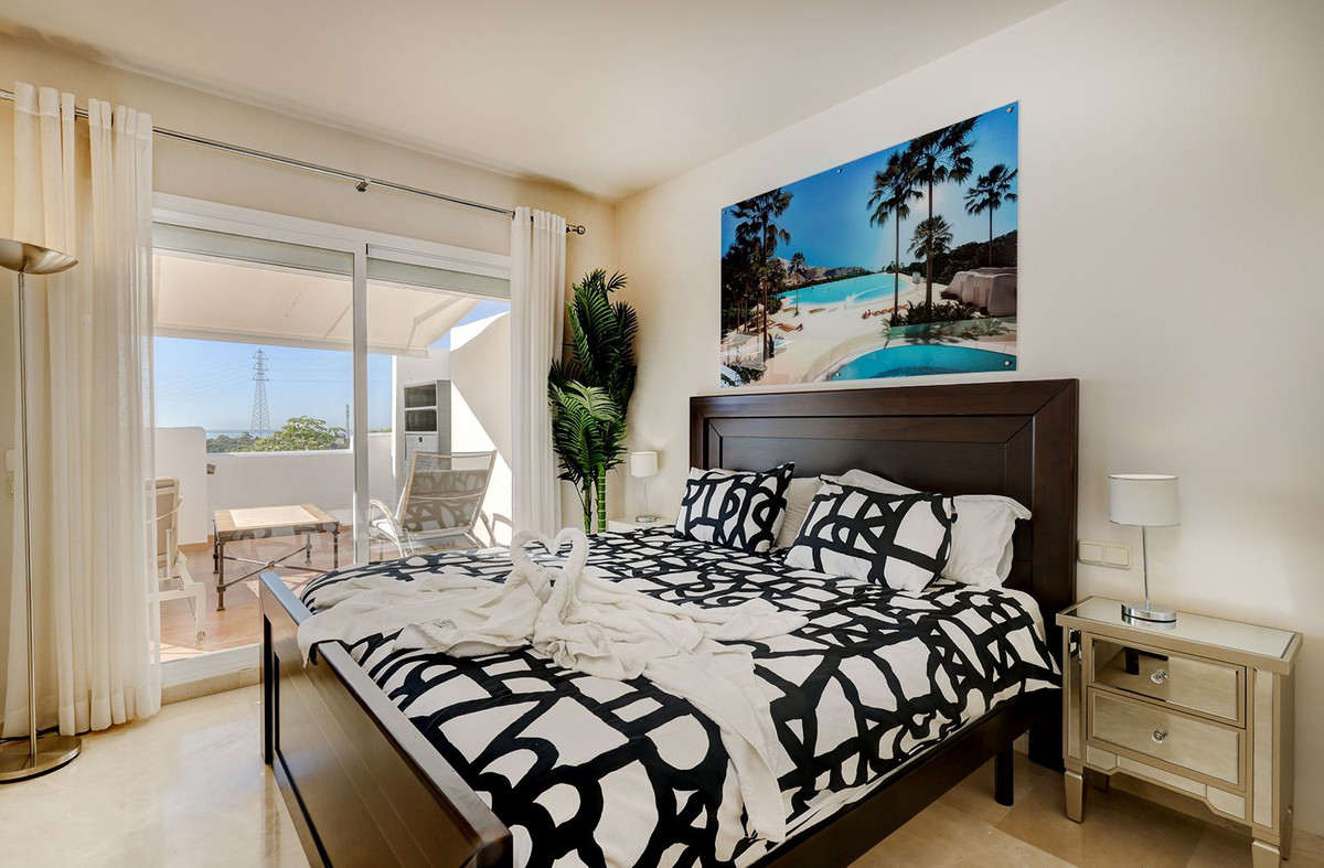 2 Bed Apartment for sale in Casares Costa Del Sol, Málaga, Spain