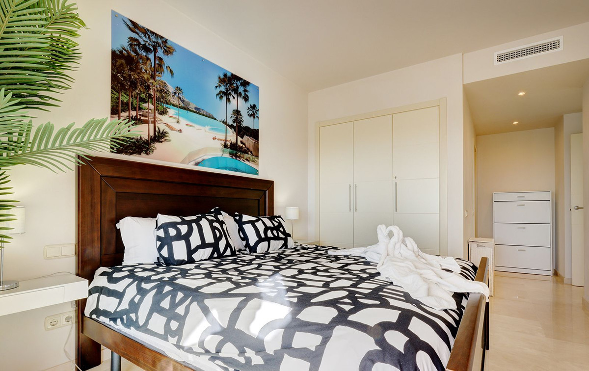 2 Bed Apartment for sale in Casares Costa Del Sol, Málaga, Spain